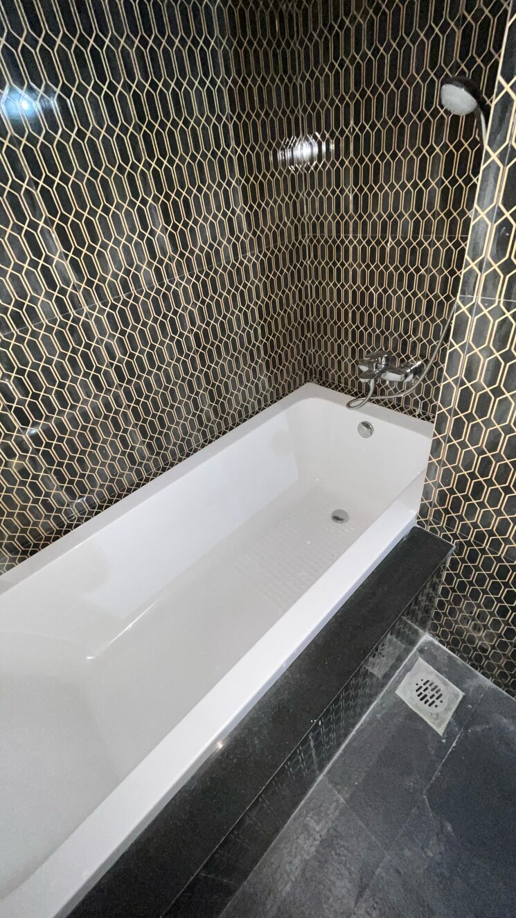 Bathroom, lodha-palava-serenity-b 3 Bedroom 1100 Sq.Ft. Apartment In Dombivli East Thane 8718040