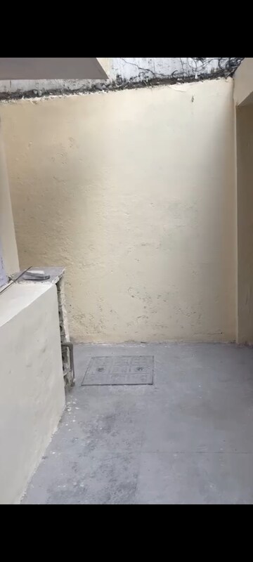 Room in 2 BHK Builder Floor at Greater Kailash I – for Rent
