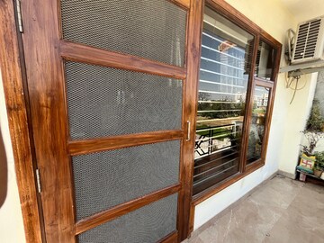 Room in 4 BHK Independent House at BPTP District Faridabad, Sector 81 – for Sale