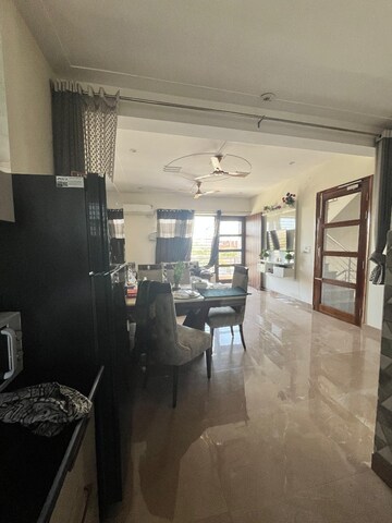 Living Room in 4 BHK Independent House at BPTP District Faridabad, Sector 81 – for Sale