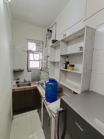 Team Area in 1 BHK Apartment at Sunita Apartments, Colaba – for Rent