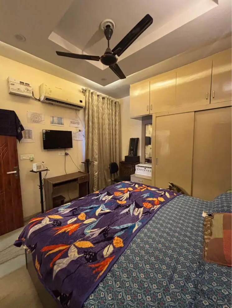 Bedroom, vip road 1 Bedroom 900 Sq.Ft. Apartment In Vip Road Zirakpur 8718121