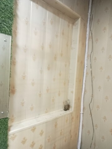 Bathroom in 1.5 BHK Builder Floor at Vishesh Khand, Gomti Nagar – for Rent