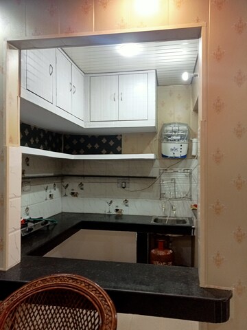 Kitchen in 1.5 BHK Builder Floor at Vishesh Khand, Gomti Nagar – for Rent
