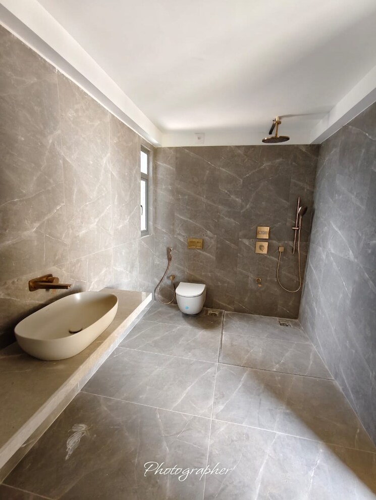 Bathroom, prahlad nagar 4 Bedroom 3730 Sq.Ft. Apartment In Prahlad Nagar Ahmedabad 8718108