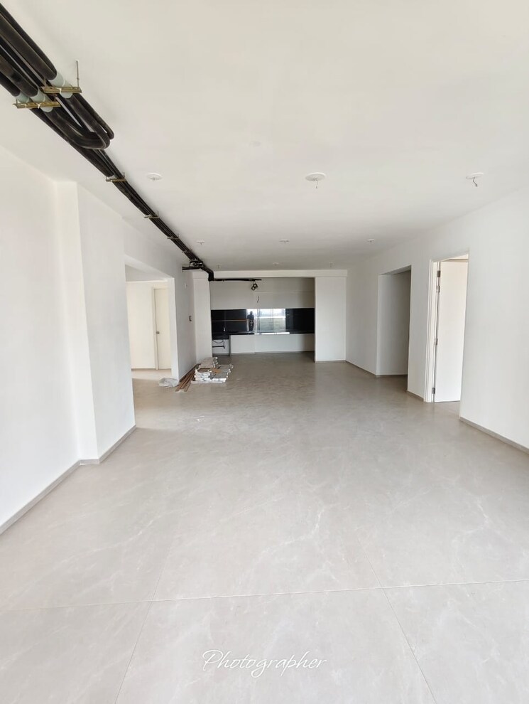 Room, prahlad nagar 4 Bedroom 3730 Sq.Ft. Apartment In Prahlad Nagar Ahmedabad 8718108