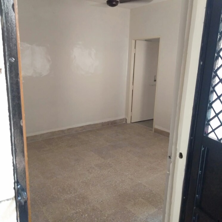 Room, shukrawar peth 2 Bedroom 750 Sq.Ft. Apartment In Shukrawar Peth Pune 8718196