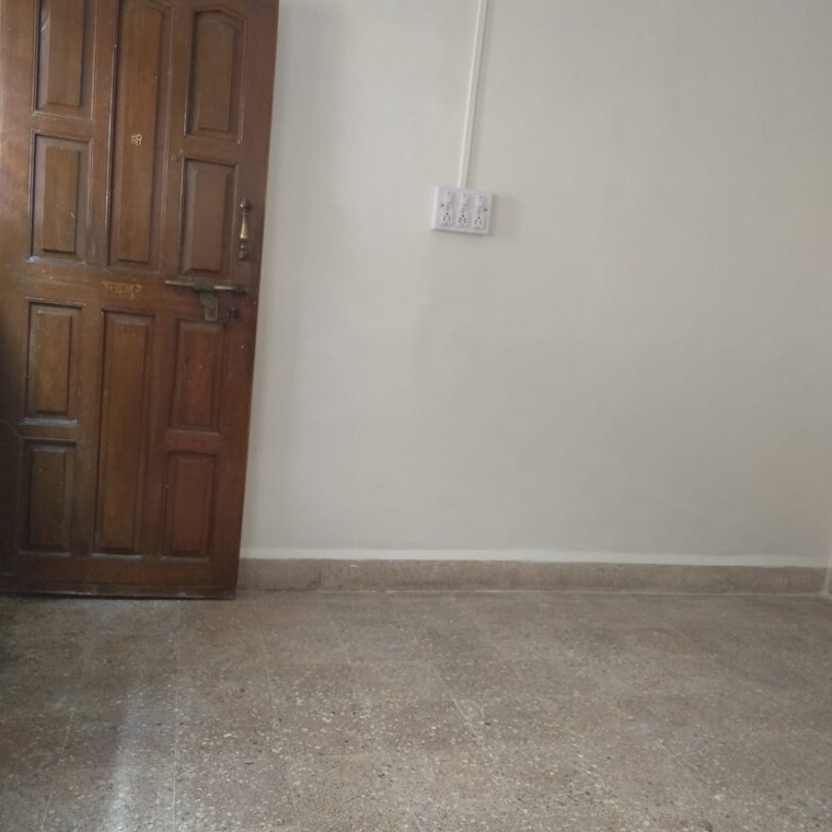 Room, shukrawar peth 2 Bedroom 750 Sq.Ft. Apartment In Shukrawar Peth Pune 8718196