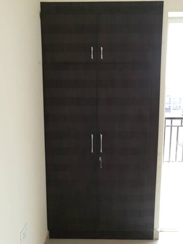 Furnished Amenities in 2 BHK Apartment at Mapsko Paradise, Sector 83 – for Rent