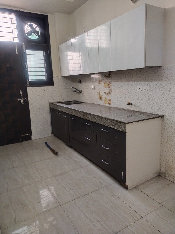 Kitchen, sector 46 2 Bedroom 936 Sq.Ft. Builder Floor In Sector 46 Gurgaon 8718355