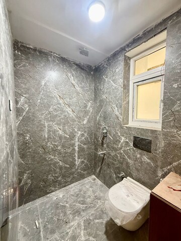 Bathroom in 1 BHK Apartment at Sector 56 – for Rent