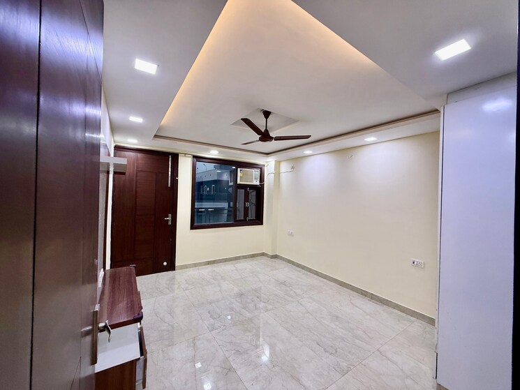 Room, indraprastha 3 Bedroom 1400 Sq.Ft. Builder Floor In Indraprastha Delhi 8718383