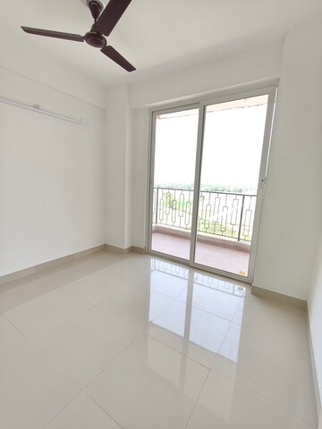 Room in 3 BHK Apartment at ROF Alante, Sector 108 – for Rent