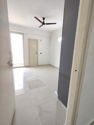 Room in 3 BHK Apartment at ROF Alante, Sector 108 – for Rent