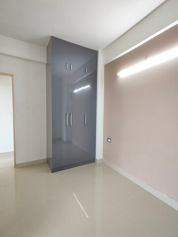 Room in 3 BHK Apartment at ROF Alante, Sector 108 – for Rent