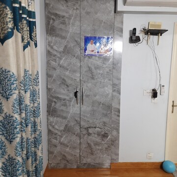 Bathroom in 3.5 BHK Apartment at Bestech Park View Sanskruti, Sector 92 – for Rent