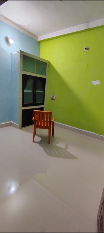 Room in 2 BHK Apartment at Tikhampur – for Rent