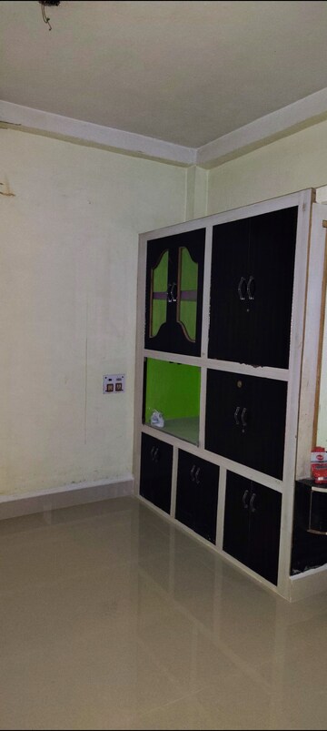 Room in 2 BHK Apartment at Tikhampur – for Rent