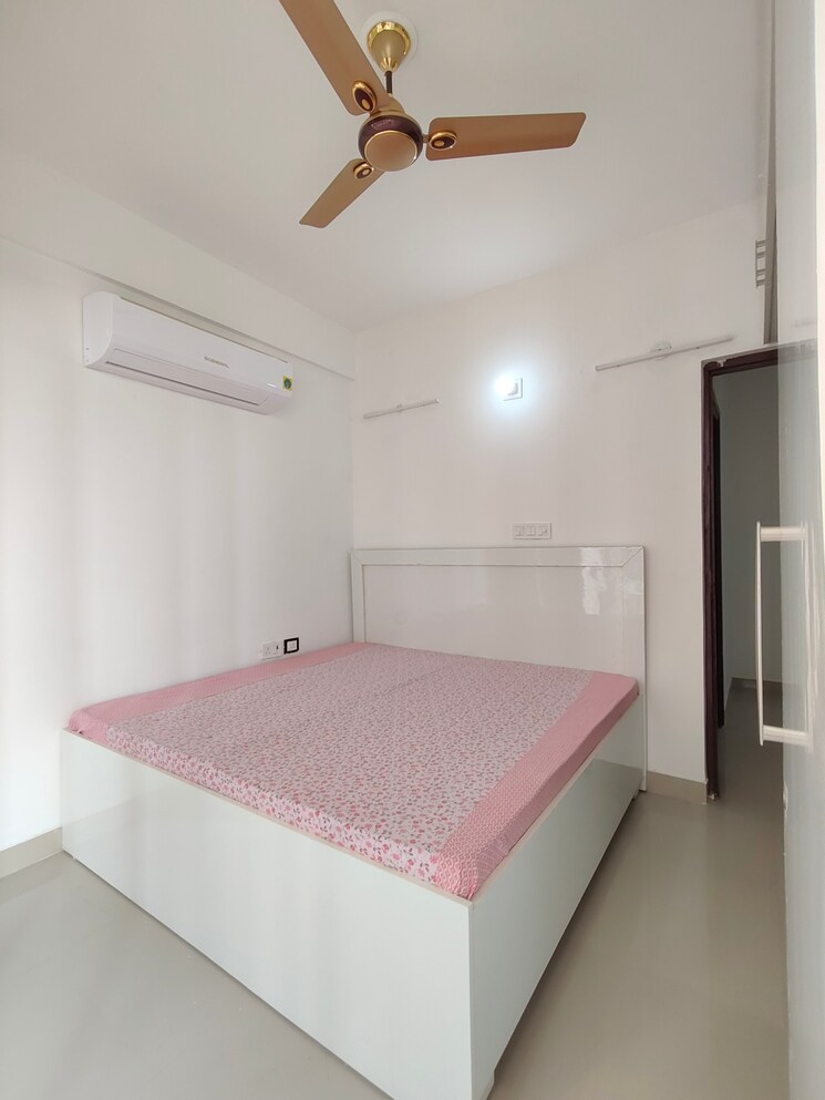Bedroom, rof-alante 3 Bedroom 645 Sq.Ft. Apartment In Sector 108 Gurgaon 8718469