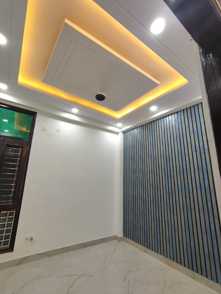 Bedroom, niti khand i 5 Bedroom 2600 Sq.Ft. Builder Floor In Niti Khand I Ghaziabad 8718488