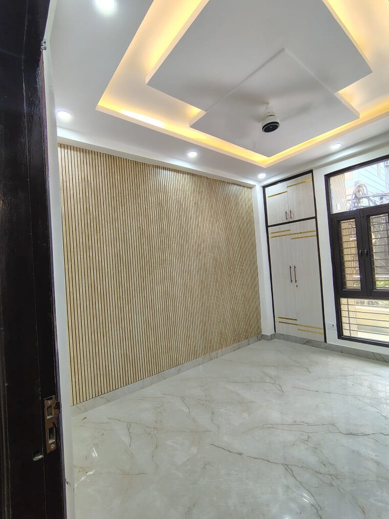 Room, niti khand i 5 Bedroom 2600 Sq.Ft. Builder Floor In Niti Khand I Ghaziabad 8718488