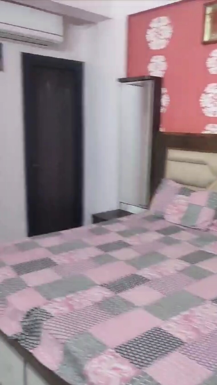 Bedroom, wave-prime-floors 2.5 Bedroom 194 Sq.Ft. Apartment In Wave City Ghaziabad 8718619