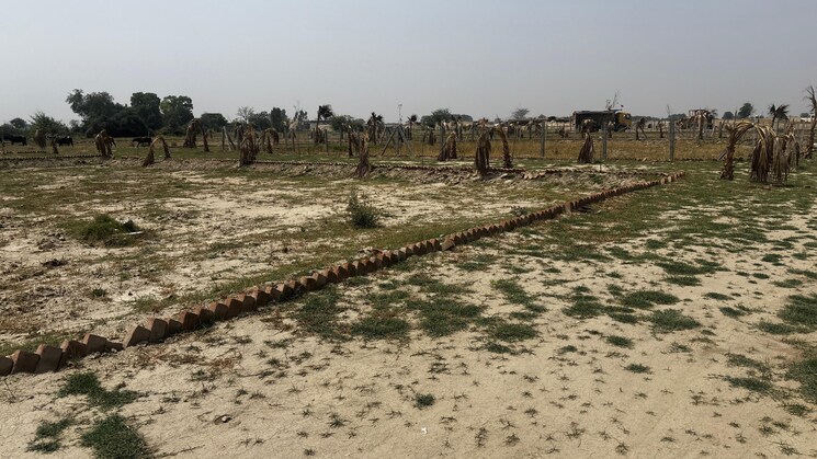 undefined, jewar  95 Sq.Yd. Plot In Jewar Greater Noida 8718557