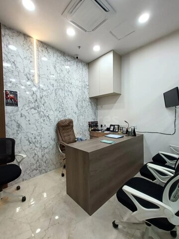  Office Space For Rent in Mani Casadona, New Town