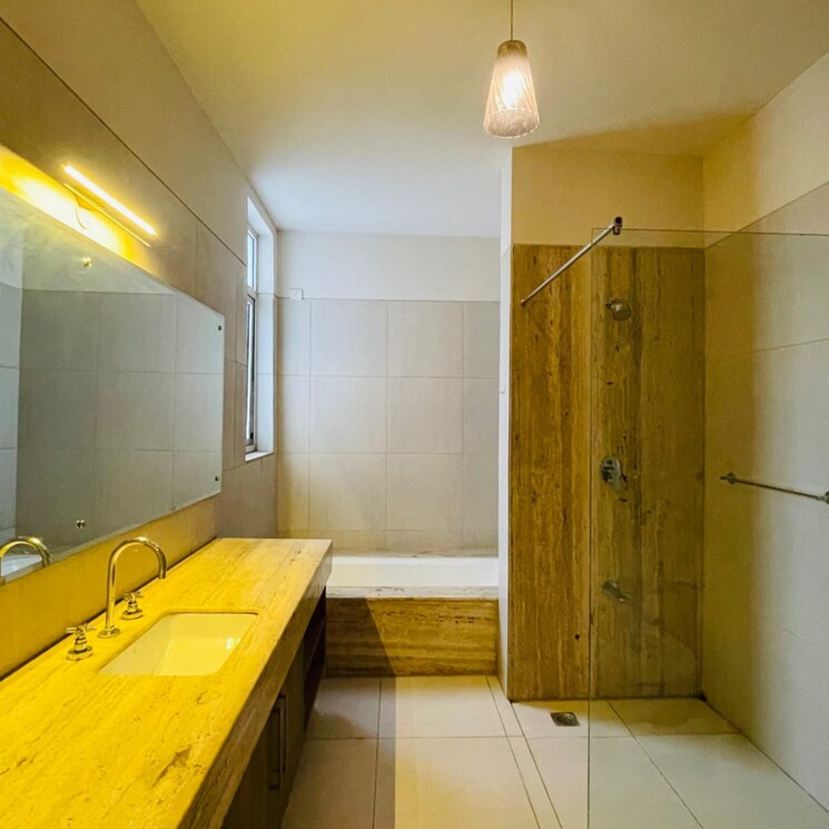 Attached Bathroom, ireo-victory-valley 3 Bedroom 2677 Sq.Ft. Apartment In Ramgarh Dhani Gurgaon 8718553