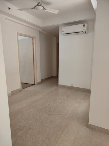 Room in 3 BHK Apartment at Bestech Park View Sanskruti, Sector 92 – for Rent