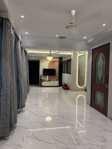 Building Lobby in 3 BHK Apartment at Raymond Ten X Vibes, J K Gram – for Rent