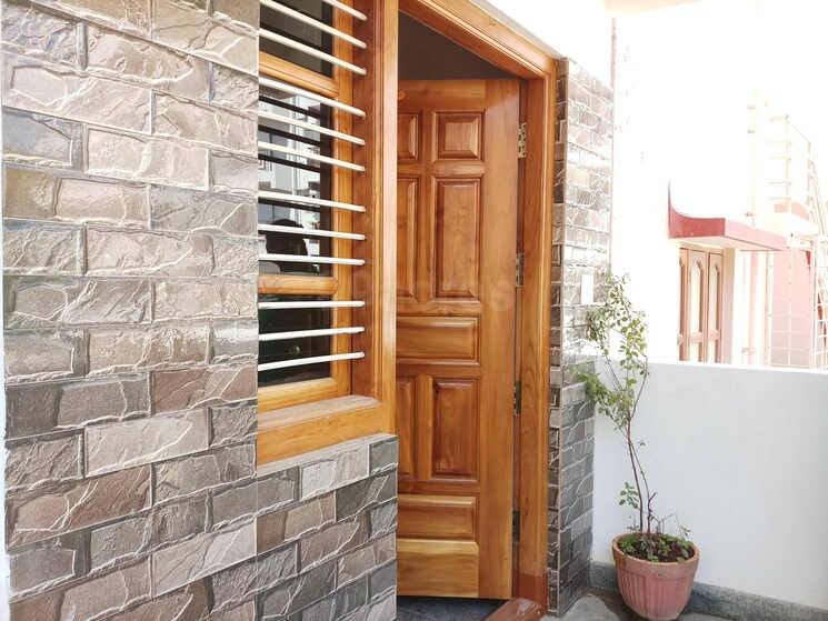 Balcony, rt nagar 2 Bedroom 850 Sq.Ft. Independent House In Rt Nagar Bangalore 8718613