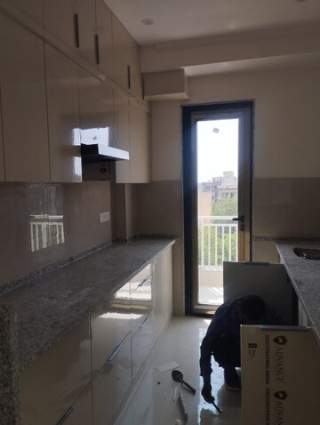 Kitchen in 3 BHK Builder Floor at Sector 57 – for Rent
