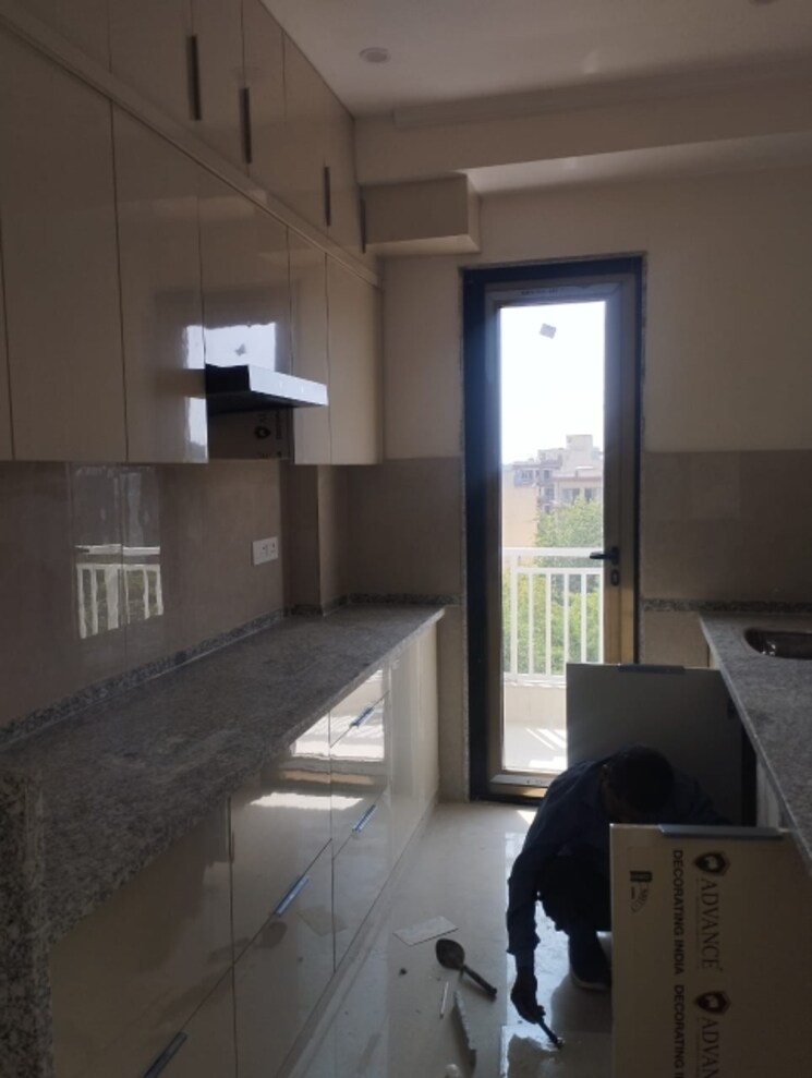 Kitchen, sector 57 3 Bedroom 205 Sq.Yd. Builder Floor In Sector 57 Gurgaon 8718648