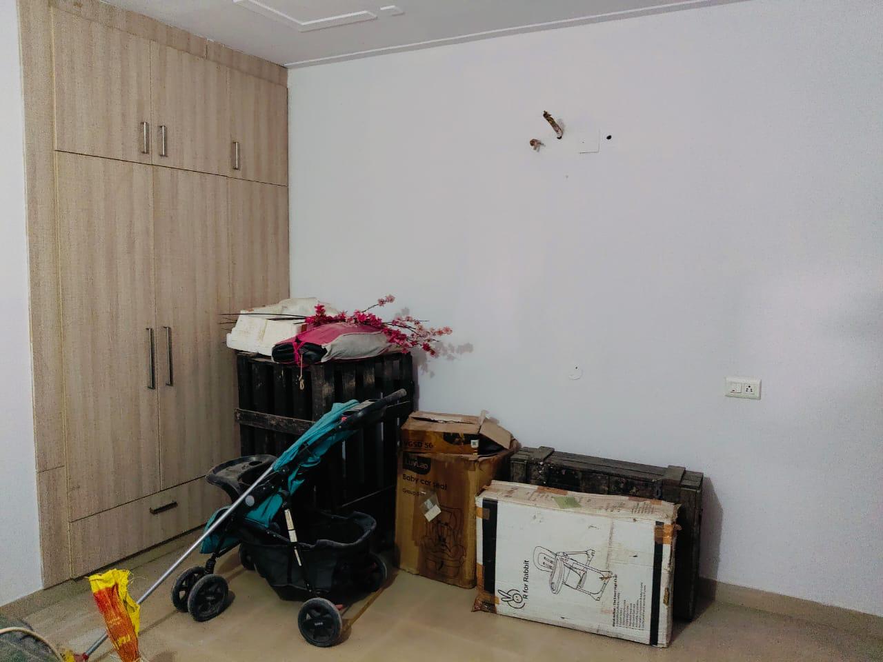 3 BHK + Pooja Room Builder Floor For Sale in Vardhman Estate 