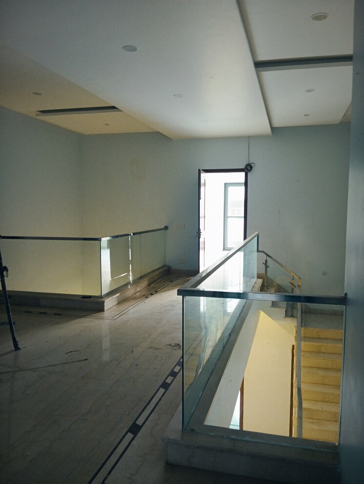 Kitchen, dlf-pink-town-house 4 Bedroom 300 Sq.Ft. Builder Floor In Dlf City Phase 3 Gurgaon 8718696