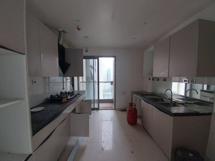 Kitchen, rustomjee-crown 5 Bedroom 3000 Sq.Ft. Apartment In Prabhadevi Mumbai 8718630