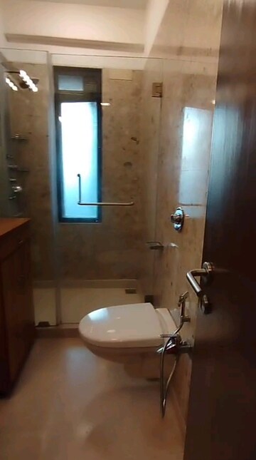 Bathroom in 4 BHK Apartment at Ashford Casa Grande, Lower Parel – for Sale