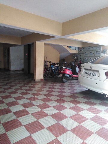 Parking in 2 BHK Independent House at Rt Nagar – for Rent