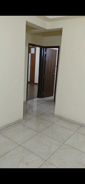 Room in 3 BHK Apartment at BPTP Park Generations, Sector 37d – for Rent