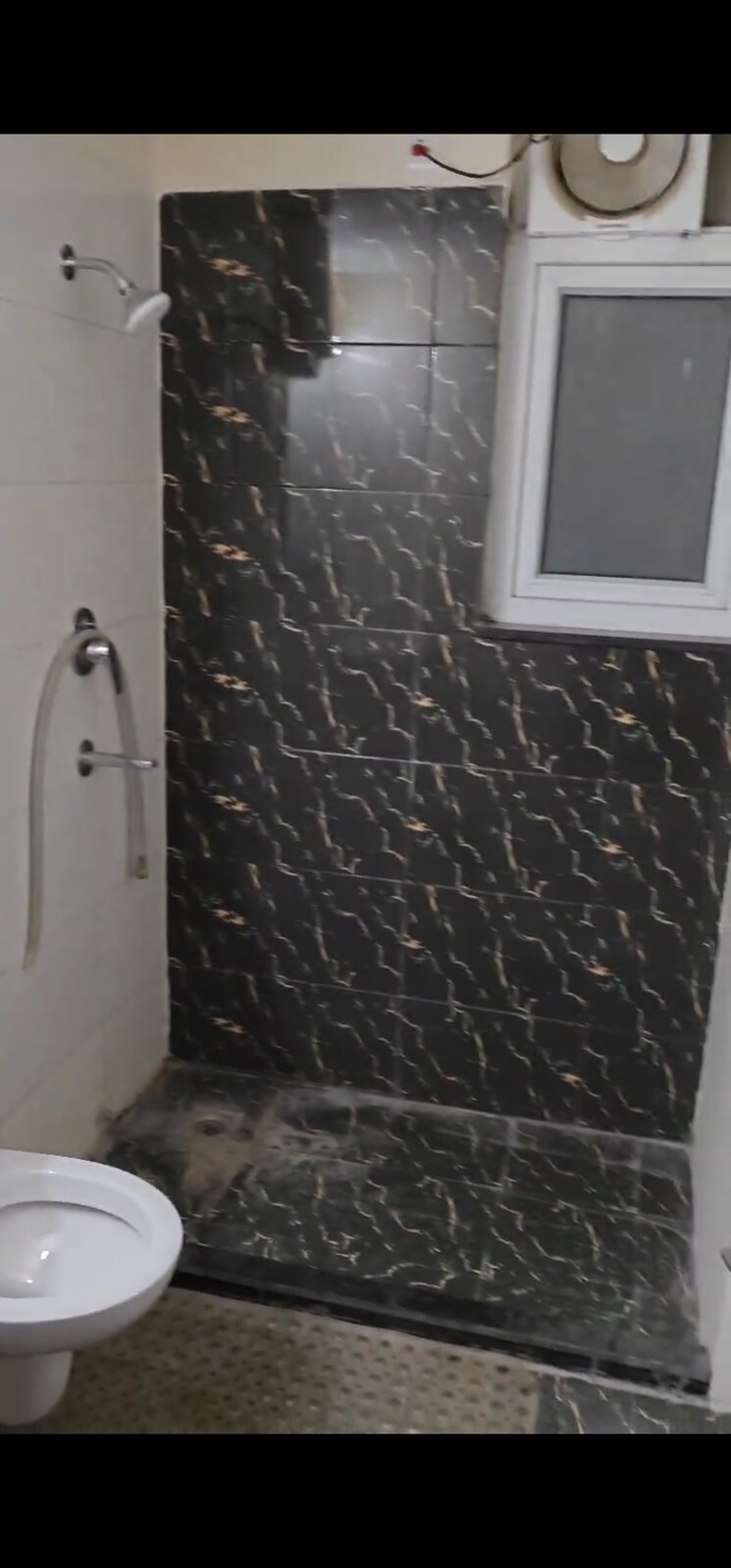 Bathroom, bptp-park-generations 3 Bedroom 1760 Sq.Ft. Apartment In Sector 37d Gurgaon 8718738