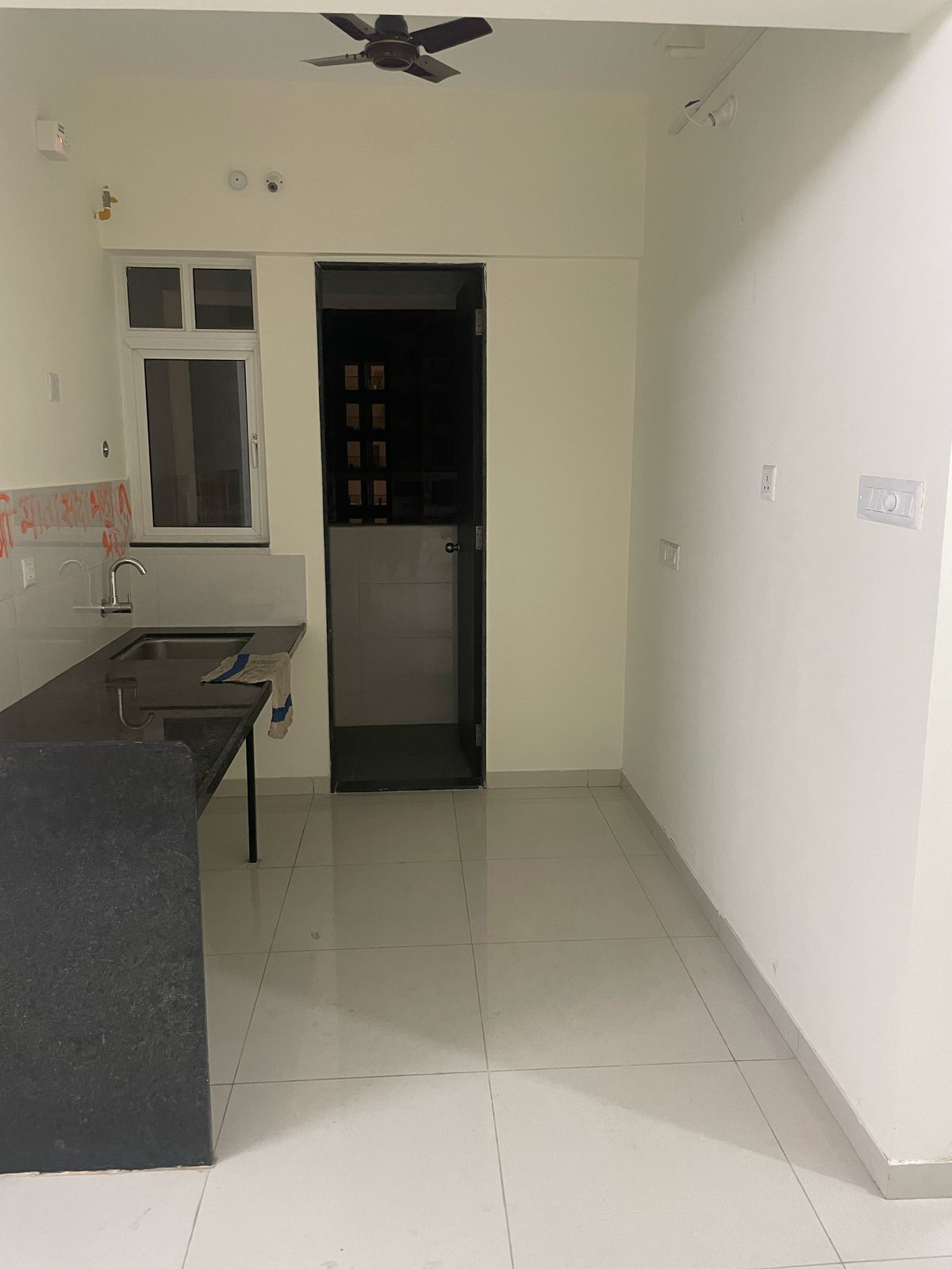 1 BHK + Pooja Room Apartment For Sale in Kolte Patil Life Republic R 10