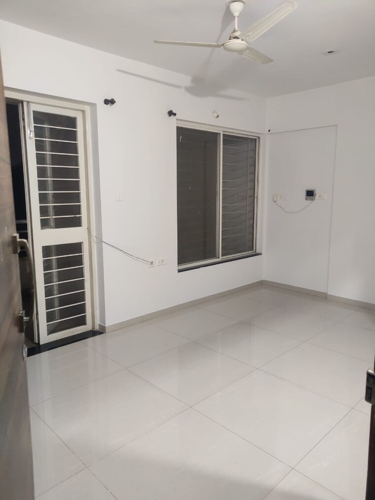 Room, kolte-patil-life-republic-r-10 1 Bedroom 430 Sq.Ft. Apartment In Hinjewadi Pune 8718773