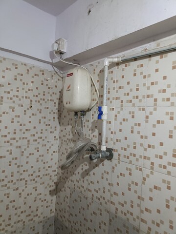 Bathroom in 1 RK Apartment at Goregaon East – for Rent