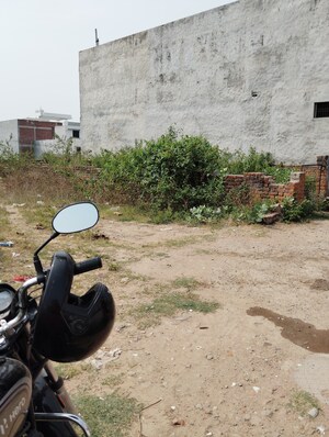  Plot – Exterior View View at Jankipuram Extension - for Sale