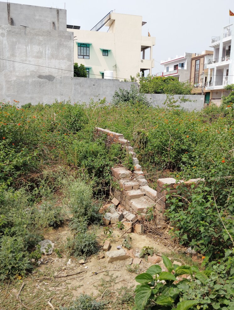 undefined, jankipuram  5000 Sq.Yd. Plot In Jankipuram Lucknow 8718987