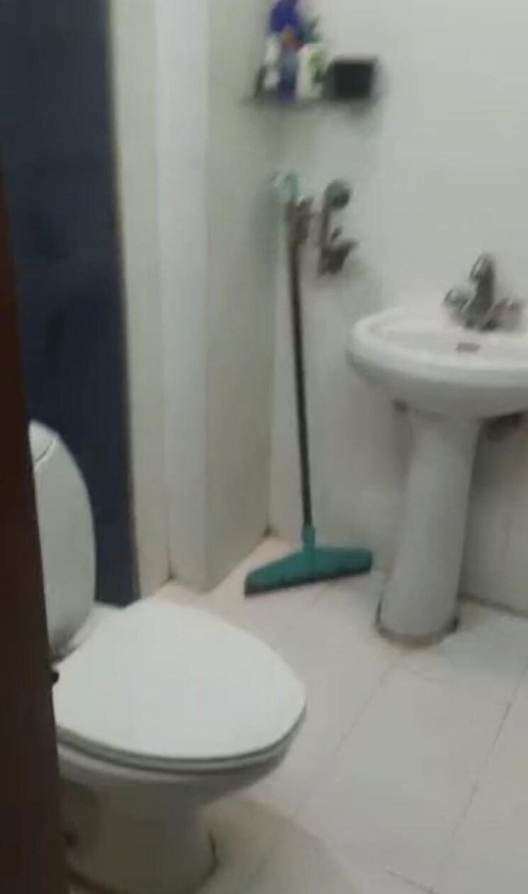 Bathroom, sector 4 5 Bedroom 1233 Sq.Ft. Independent House In Sector 4 Gurgaon 8719028