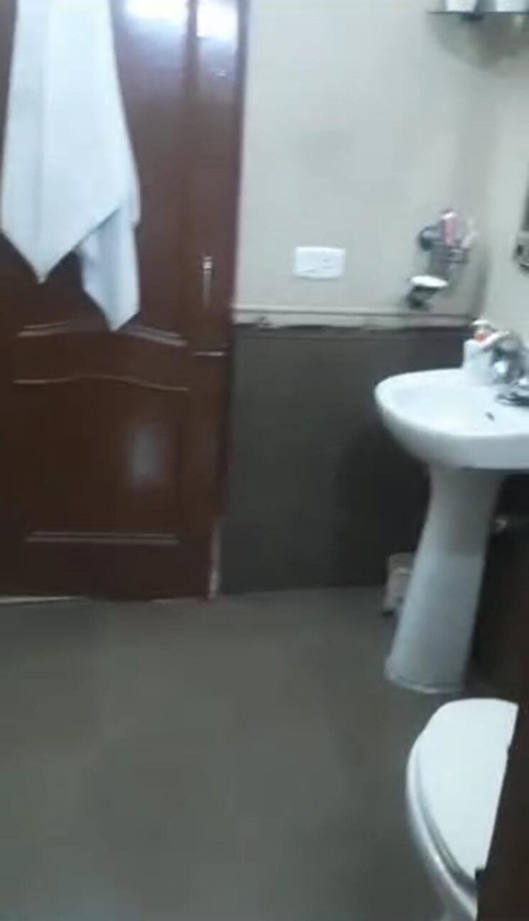 Bathroom, sector 4 5 Bedroom 1233 Sq.Ft. Independent House In Sector 4 Gurgaon 8719028