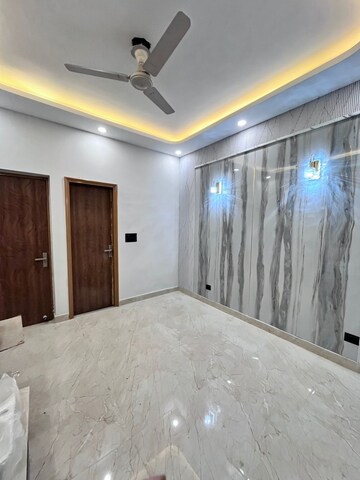 Bedroom in 3 BHK Builder Floor at Sushant Lok 3, Sector 57 – for Sale