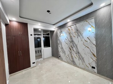 Room in 3 BHK Builder Floor at Sushant Lok 3, Sector 57 – for Sale